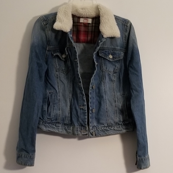 L.E.I. Cropped Jean Jacket - Picture 3 of 4